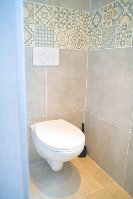 Buranoroom Jacuzzi De Gamme Parkingfree Apartment *