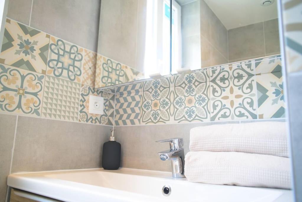 Apartment Buranoroom Jacuzzi De Gamme Parkingfree