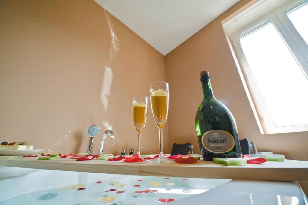 Apartment Buranoroom Jacuzzi De Gamme Parkingfree *